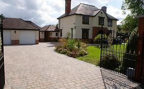Orchard Side Bed&Breakfast